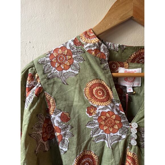 NEW with Tags Victoria Dunn Block Print Peasant Blouse Top - Picture 2 of 11